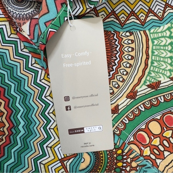 Emery Rose Multicolor Geometric
Halter Dress Size M NWT - Picture 6 of 9